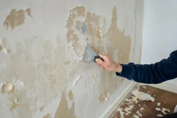 Cum refaci un perete după îndepărtarea tapetului
